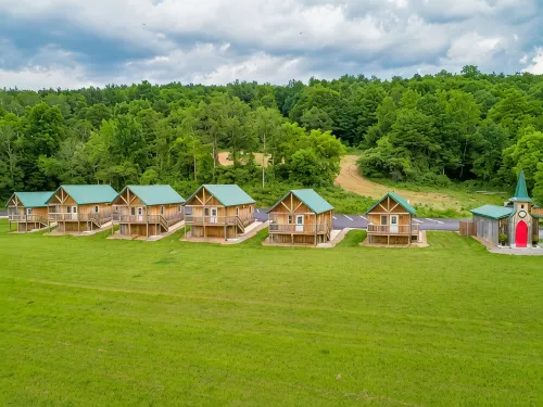Cabin, cottage, fishing, hunting, trails, creek, ponds, nature - 4-Star