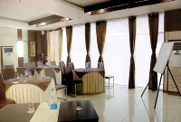 Hotel Orbit - breakfast