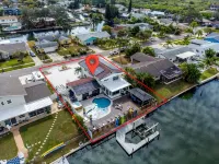 Luxury Waterfront Home DOCK POOL JACUZZI KAYAKS -  Privatzimmer