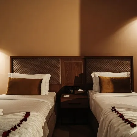 City Hotel by Waves