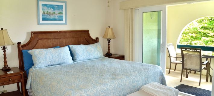 Location, Location, Location - Right on The Beach - Simply The Closest and Best Hotels in East End