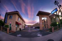 Rodeway Inn & Suites - Parkering