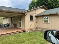 The Sheepfold: Remodeled Ranch Home,  Six Stall Horse Barn on Working Farm! - 3성급