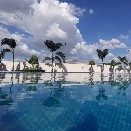 Econest Hotel