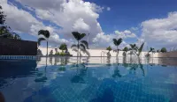 Econest Hotel