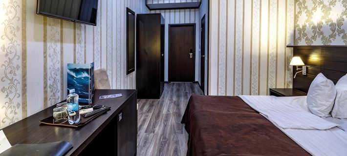 Gold Shark Hotel โรงแรมในคิมกี