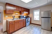 Candy Bar, Apt #8One Bedroom with Pull Out - 2-Star