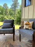 Buford Forest Retreat- Fire Pit - 5 Bdrms- Sleeps 13 - Water Park, Venues, Golf! - 4-نجوم