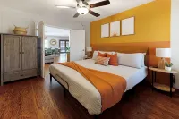 Chic Getaway: Sparkling Pool, Outdoor Oasis, Game Room Fun, & Abundant Amenities - 4-Star