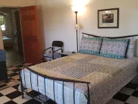Spacious 3 bedroom 2 bath home close to town Hotels in Culebra