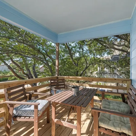Oceanside, Fun Location, Walk to Beach