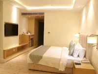 カスティージョ アイピー モール周辺のホテル