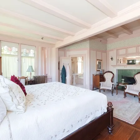 Beaconsfield Bed and Breakfast - Victoria