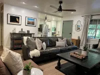 Cozy Lakeside Cabin in Melrose - Homestays
