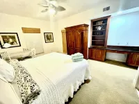 Beautiful 4BR/4BA.Close to HHI/SAV/BEU, 5 minutes to Palmetto Bluff's entrance - balcony