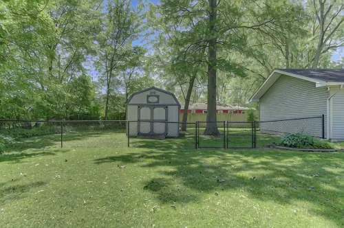 Dunes Homestead - Near Dunes + Lake + Dog Friendly - Wi-Fi
