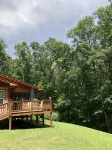 BearPaw Cabin- Charming and cozy cabin in the woods- WiFi-Pet Friendly-Secluded - Chalets