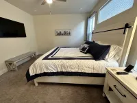 Kokopelli House - Modern Fruita Retreat with Garage - Wifi
