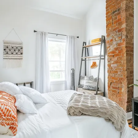 Best of Downtown and Belmont in cozy unique 2BD! Walk everywhere!