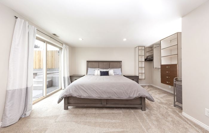 Ski & Hiking l Summer Pool l King Beds l Large Apartment l Mountain Views