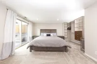 Ski & Hiking l Summer Pool l King Beds l Large Apartment l Mountain Views