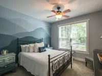 Be our guest-3-bedroom house in a great location! Hotels in Fletcher