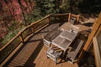 Gorgeous views and two decks! Large open cabin, short walk to lodge - Sleeps 14 - 4つ星