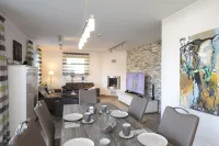 Villa Paradiso, outdoor whirlpool and sauna for exclusive use, 100m to the lake - 民宿