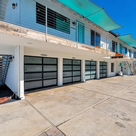 Private Patio, Steps to the Sand! Walk to Village! A/C