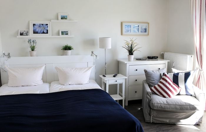 Newly renovated, close to the beach, sunny, south-facing balcony, WLAN