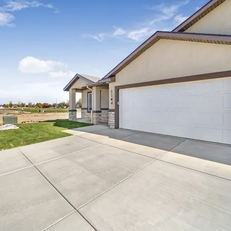 Beautiful new home in Broadmoor Subdivision