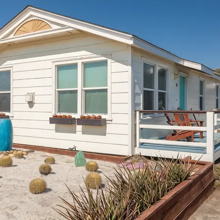 SR5 Beachfront House Near SF w/ Parking