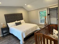Peaceful Hudson River Waterfront Farmhouse Near Saratoga & Lake George - Homestays