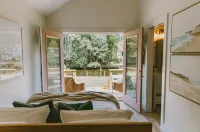 Canal Front, Modern Tiny House! Bikes. Fire Pit! - 4-Star