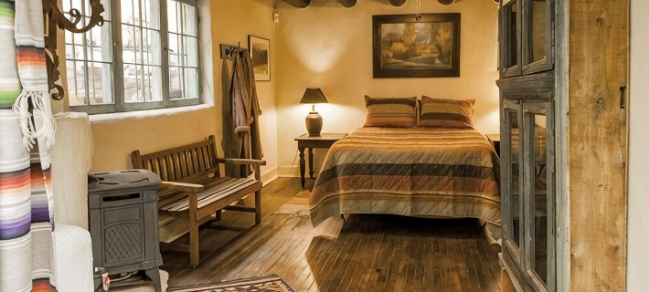 CASA FLORA Quiet & Cozy Downtown Plaza Apartment Hotels in Taos
