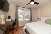 Historic Craftsman, just 8 minutes from downtown Kalamazoo. - Homestays