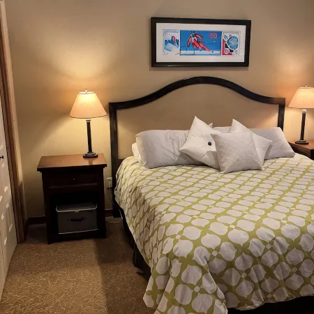 Silverside Chalet: Family-friendly 1BDRM condo next to the waterpark and gondola