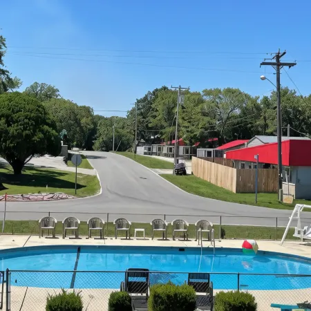 Hunter's Friend Resort Near Table Rock Lake