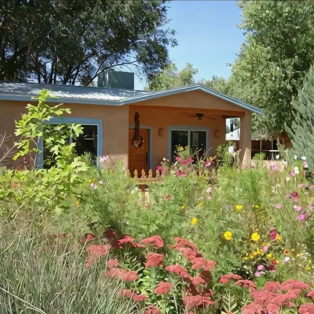 Charming Corrales Casita