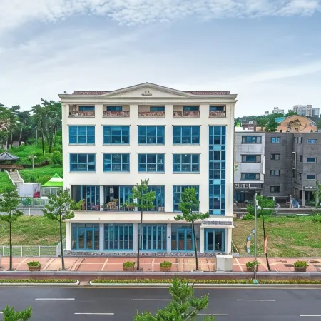 Boryeong Wifi Condo Pension