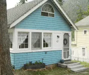 2BR Mountain Cabin - with Hot out the oven Baked Breakfast each morning!! - Chalets