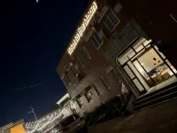 Ticket to the Moon - Hostels