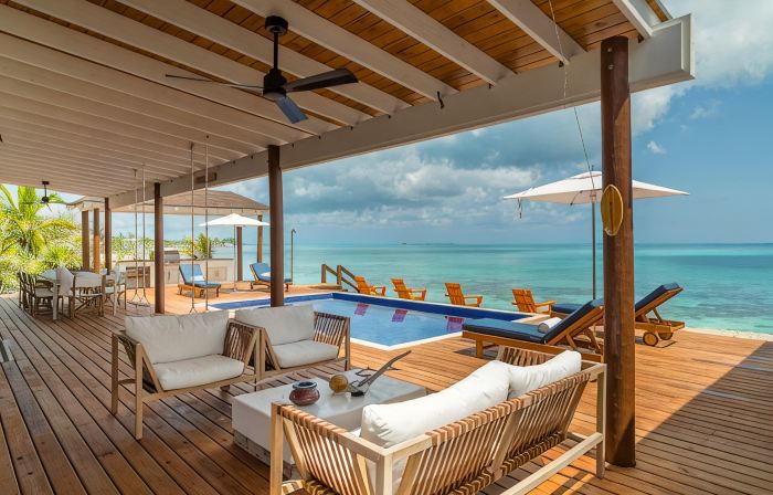 Islandchicbeachfronthome!StunningViews-Pool,OutdoorKitchen,Reef,Mini BballCourt