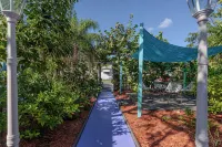 LW Historic District. 1.5 mi to Beach. Pet Friendly! - 2つ星