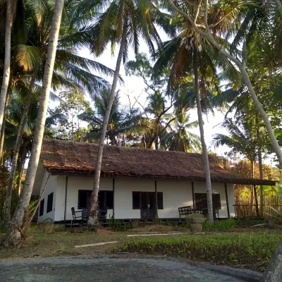 Kuda Laut Resort Hotels near Pantai Cibangban, Pelabuhan Ratu