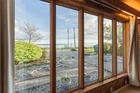 Oceanside Retreat ~ Private Beach in Quaint Seaside Town - 4-Star