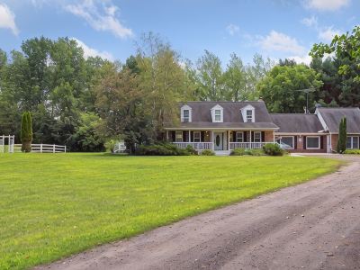 *The Retreat* Great for Families/Groups, Casino, & Golfing.