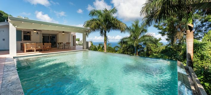 Private Oasis with Breathtaking Ocean Views and Huge Pool Hotele w: Northside
