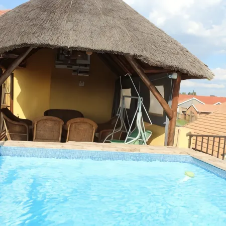 Mohlakeng Guest House