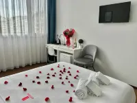 City Plaza Apartments & Rooms - Apartments